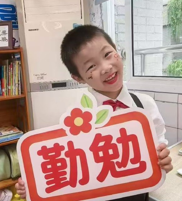唐梓霖